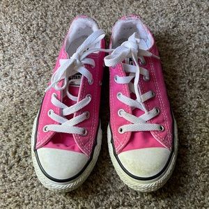 Girls pink converse